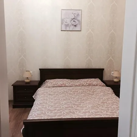 Διαμέρισμα On Deribasovskaya 18 *