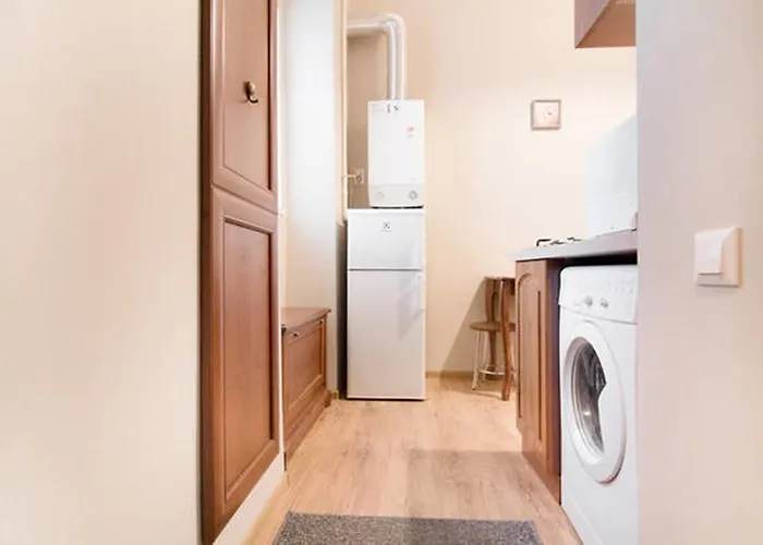 On Deribasovskaya 18 * Odessa