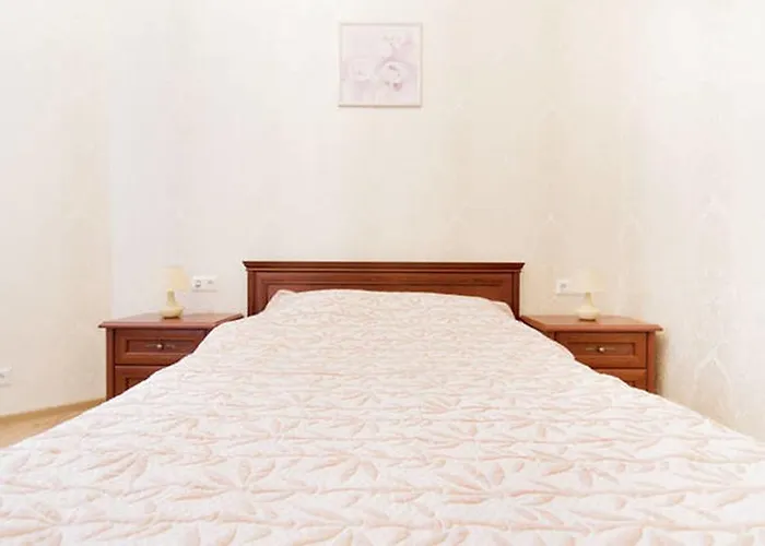 On Deribasovskaya 18